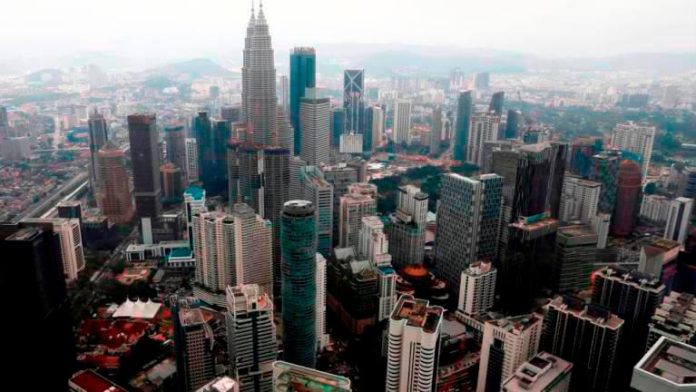 “Every country has its strengths” - Woman calls out Malaysians who want to migrate and speak poorly of the country 