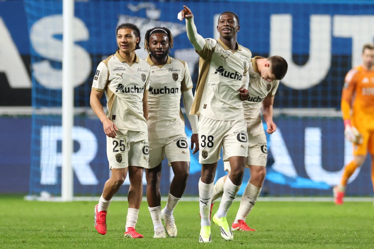 FBL-FRA-LIGUE1-PARIS_FC-LENS-220727