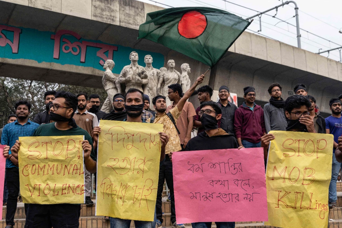 FILES-BANGLADESH-POLITICS-INDIA-CHINA-PAKISTAN-030901