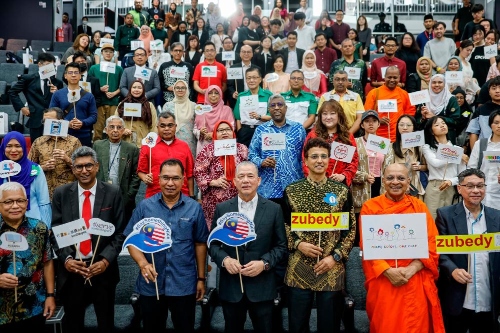 Fadillah Yusof: Kempen #saysomethingnice bakal diperluas kepada Ahli Parlimen, Adun Fadillah Yusof: Kempen #saysomethingnice bakal diperluas kepada Ahli Parlimen, Adun