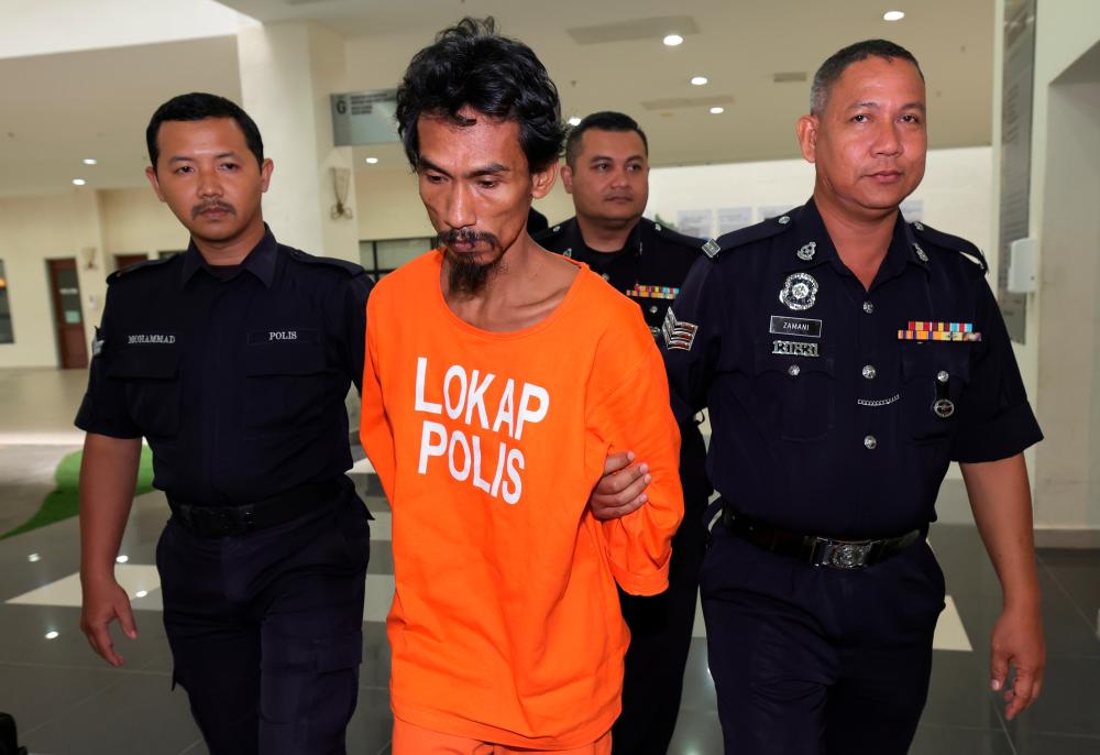 Father charged with committing rape, sexual assault against three daughters since 2012 Father charged with committing rape, sexual assault against three daughters since 2012