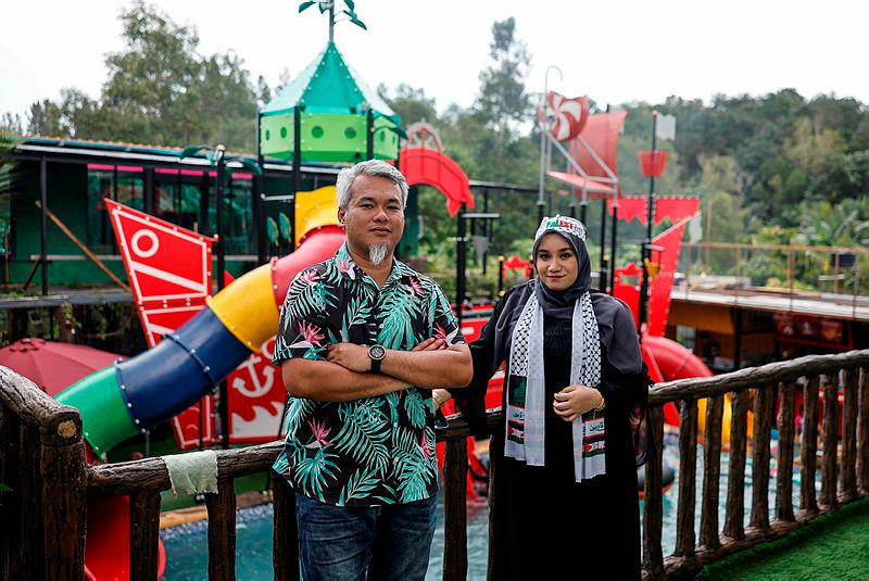 Father turns backyard into mini water park wonderland for children’s ultimate joy