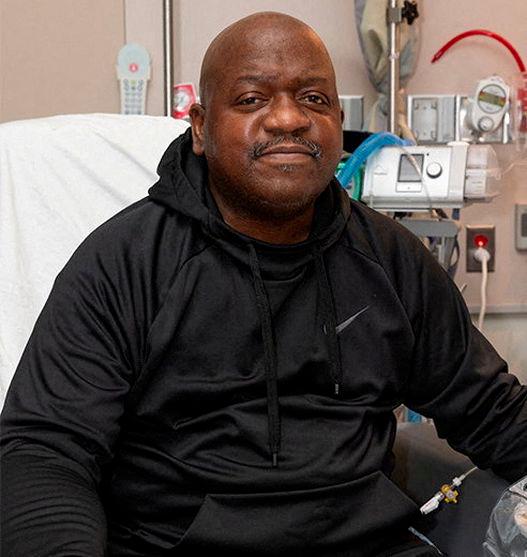 First human to receive transplanted pig kidney dies