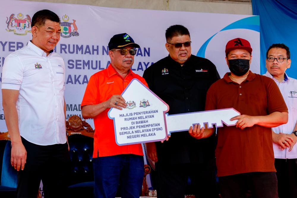 Fishermen advised not to sell houses under PSN Project