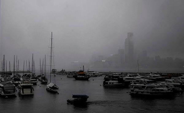 Flights affected at Chennai Airport due to heavy rains 