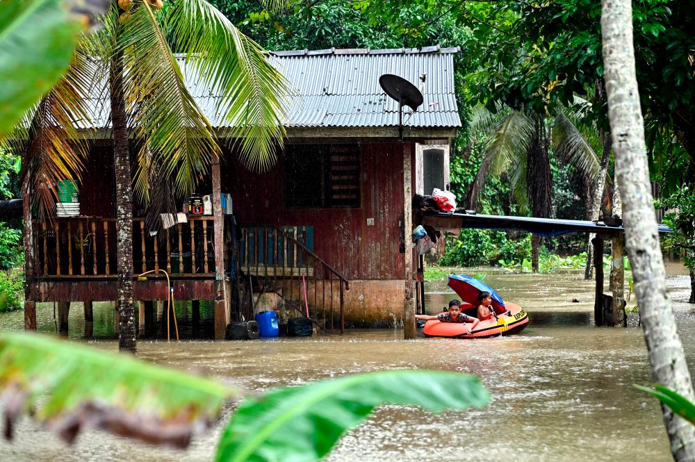 Flood: Mother of three disabled children insists on leaving hospital, worried about children Flood: Mother of three disabled children insists on leaving hospital, worried about children