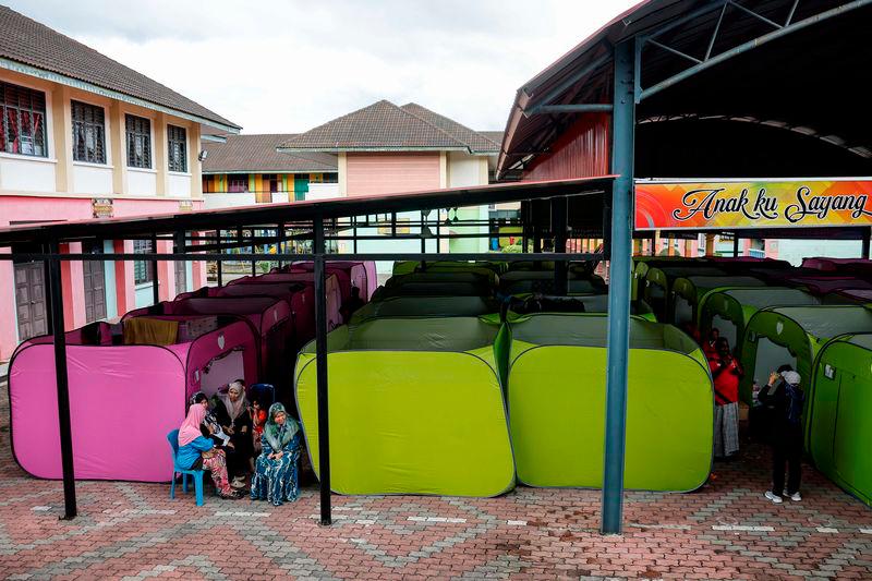 Flood evacuees in Perak down to 100 at 8am Flood evacuees in Perak down to 100 at 8am