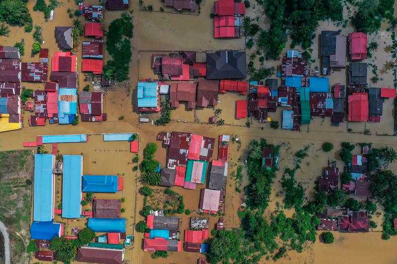 Floods expected to hit river basins in nine Kelantan districts