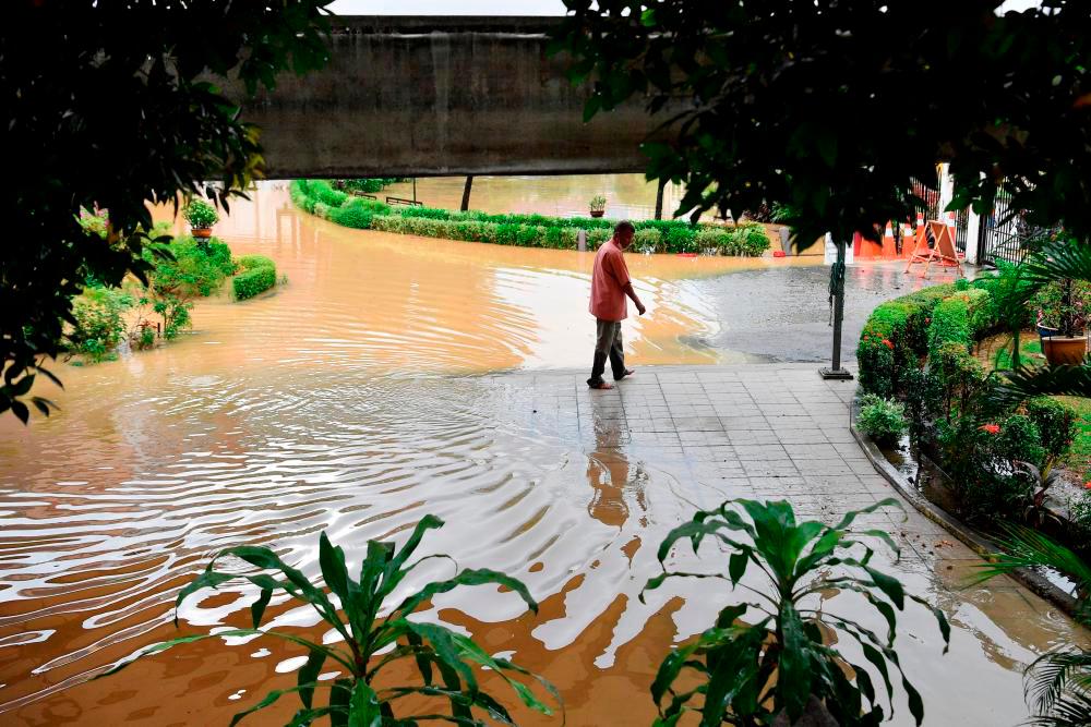 Floods may hit several districts in Kelantan on Sunday: DID Floods may hit several districts in Kelantan on Sunday: DID