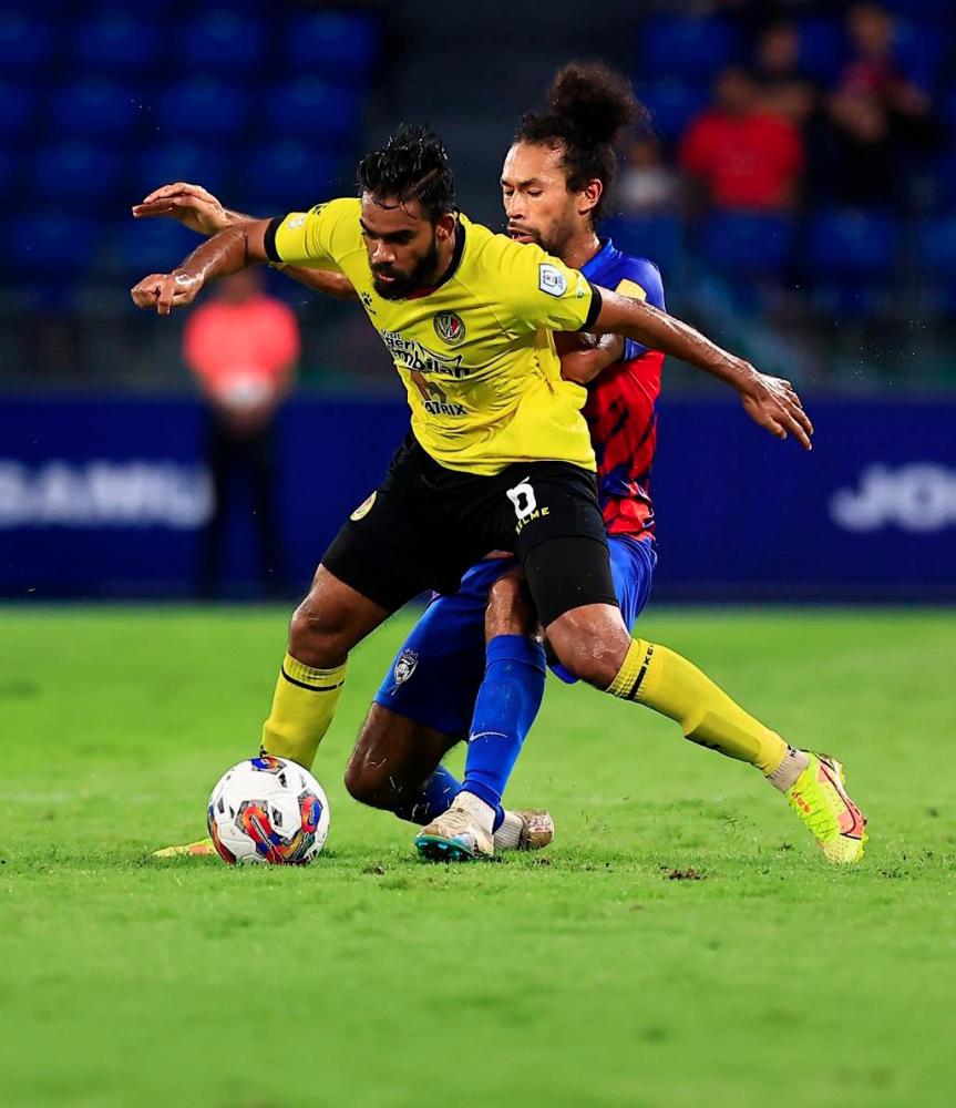 Football fans call for heavier penalties against JDT over lighting of flares