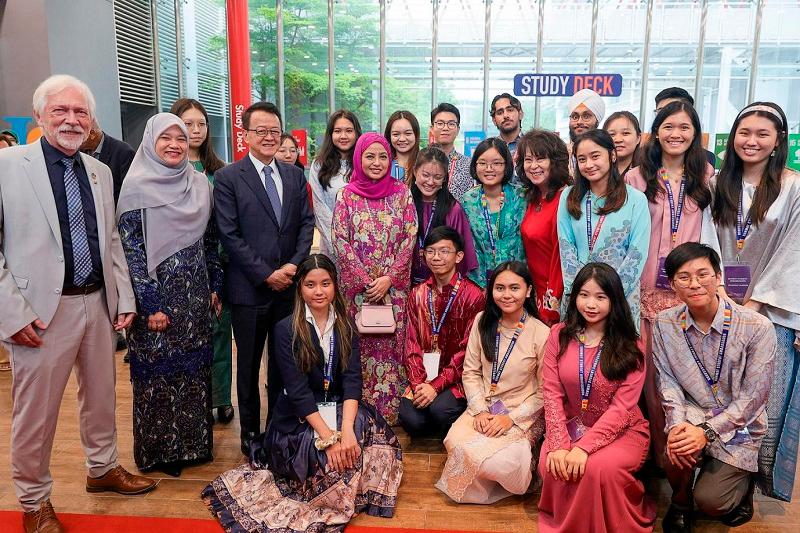Foundation awards RM52 million in scholarships 