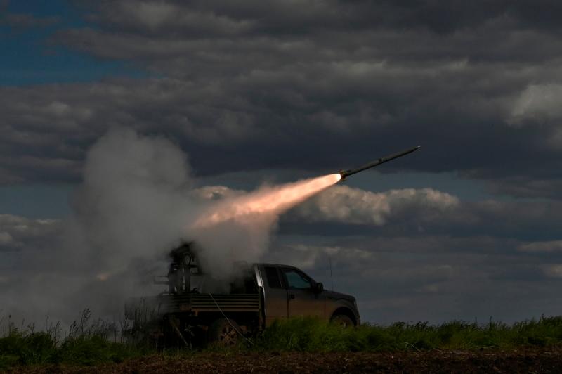 Four Russian military aircraft shot down near Ukraine, Russian daily reports