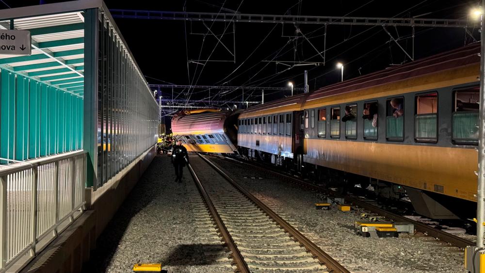 Four dead, dozens injured in Czech train crash Four dead, dozens injured in Czech train crash