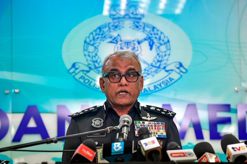 Four, including Vietnamese woman, held over suspected involvement in loansharking Four, including Vietnamese woman, held over suspected involvement in loansharking