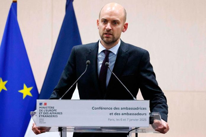 France warns Trump against threatening EU ‘sovereign borders’ on Greenland