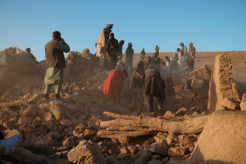 Gempa bumi Afghanistan: Angka kematian meningkat 120 orang, 1,000 cedera