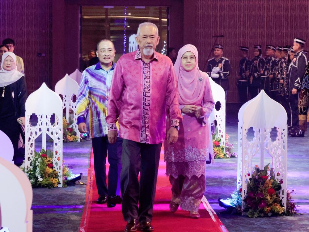 Give priority to the people, they are the foundation and pillar for success - Tun Juhar