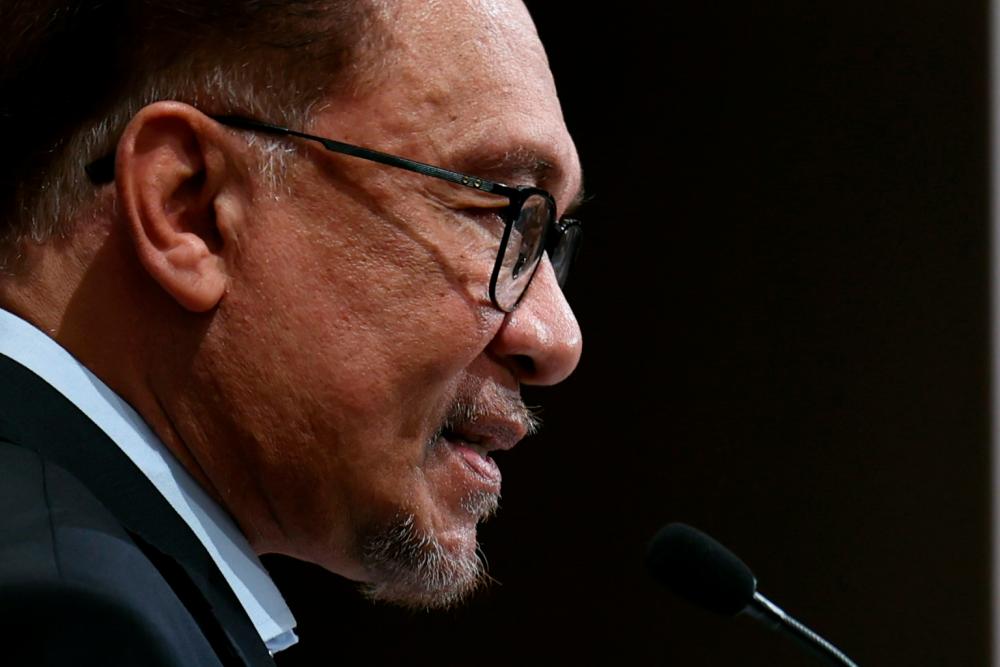 Gov’t making every effort to alleviate burden of youths, undergrads - PM Anwar