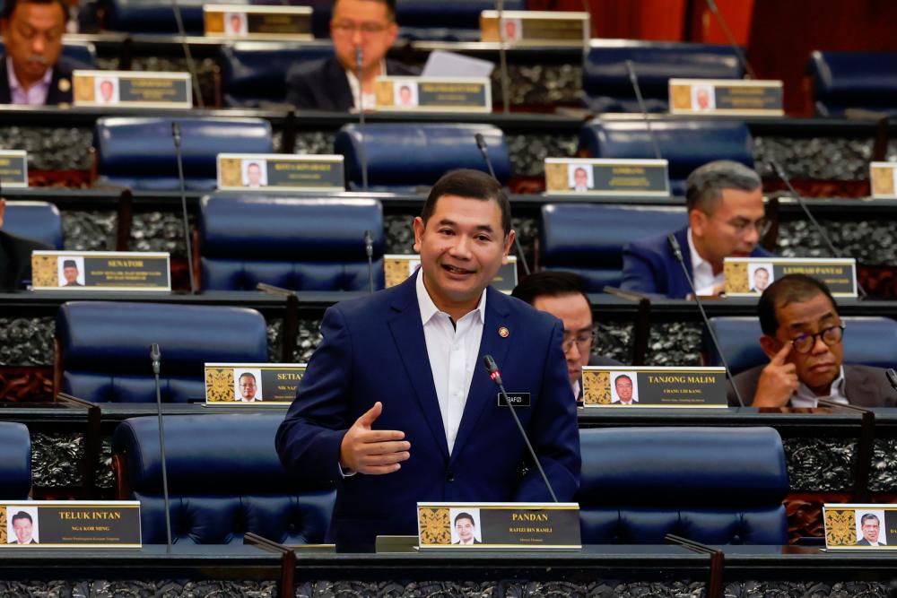 Govt to ensure infrastructure at Sabah, Sarawak &amp; Kalimantan borders is of strategic value