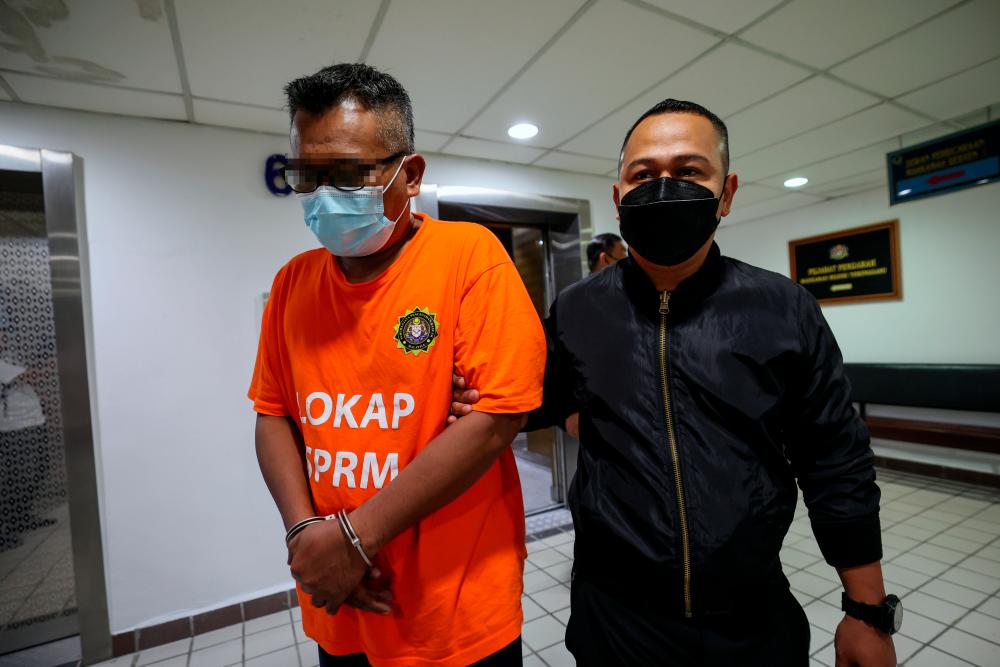 Graft: Manager at Federal Govt Dept in Terengganu remanded Graft: Manager at Federal Govt Dept in Terengganu remanded