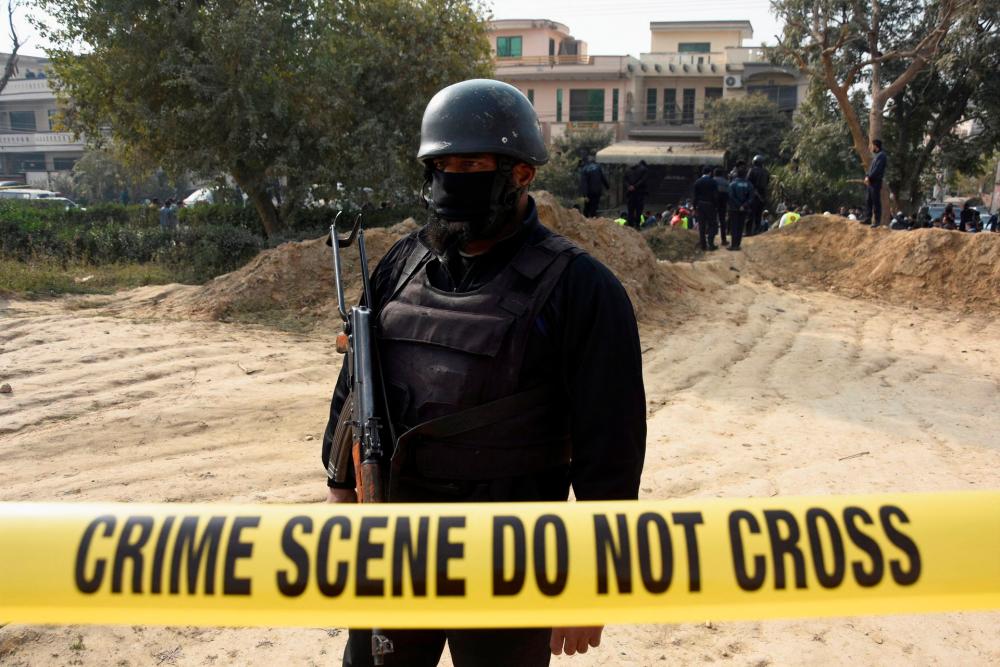 Gunmen slay 11 in northwest Pakistan ‘family feud’ Gunmen slay 11 in northwest Pakistan ‘family feud’