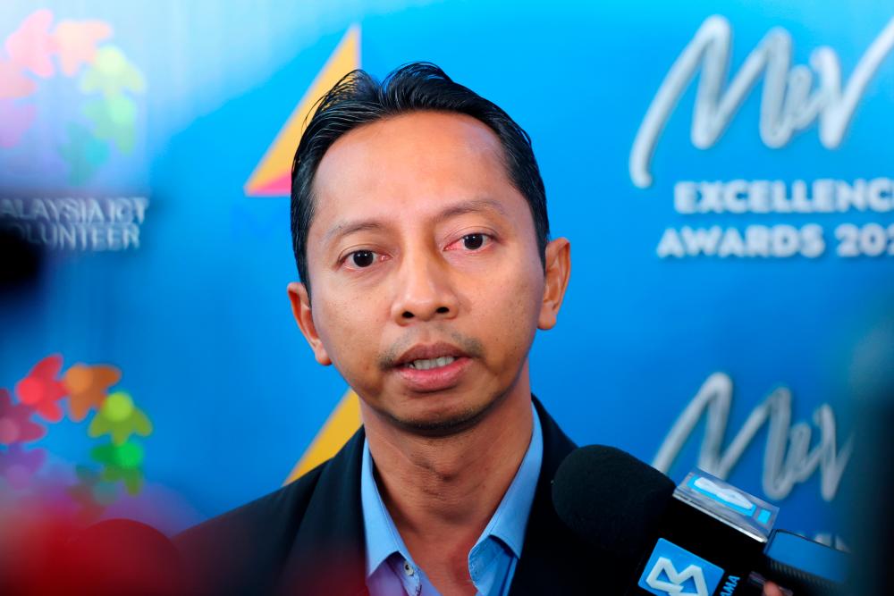 Guru ICT dari Perak rangkul dua anugerah MEA kelolaan MCMC