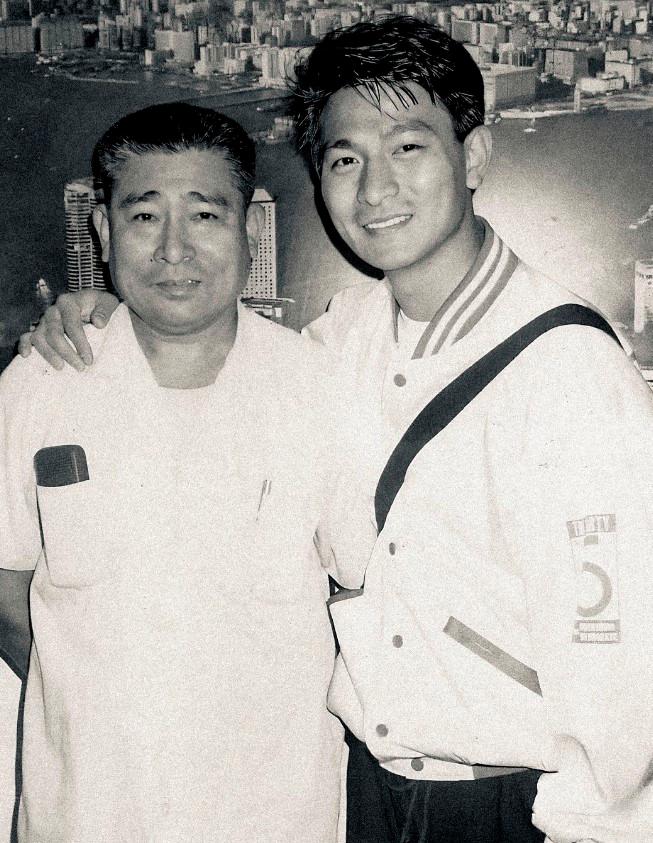 HK actor Andy Lau mourns loss of father, spotted with family attending wake HK actor Andy Lau mourns loss of father, spotted with family attending wake