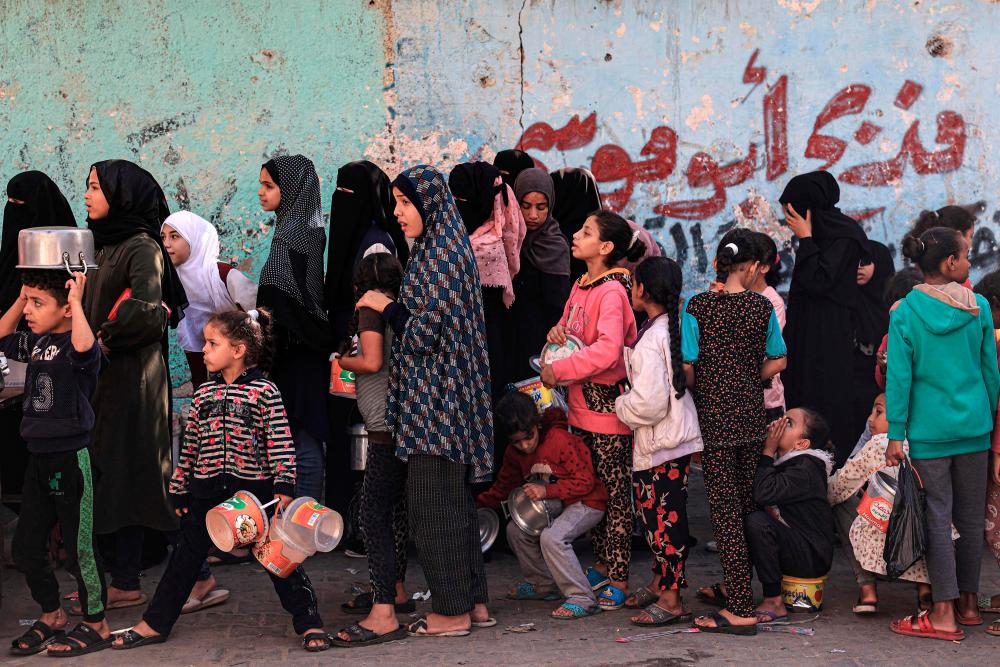 Hamas official says no Gaza evacuations into Egypt Hamas official says no Gaza evacuations into Egypt