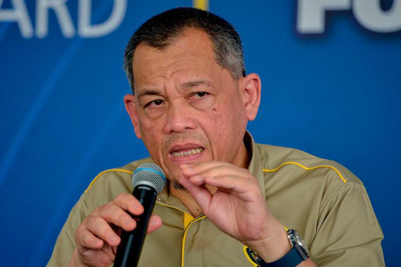 Hamidin seeks audience with Sultan of Selangor Hamidin seeks audience with Sultan of Selangor