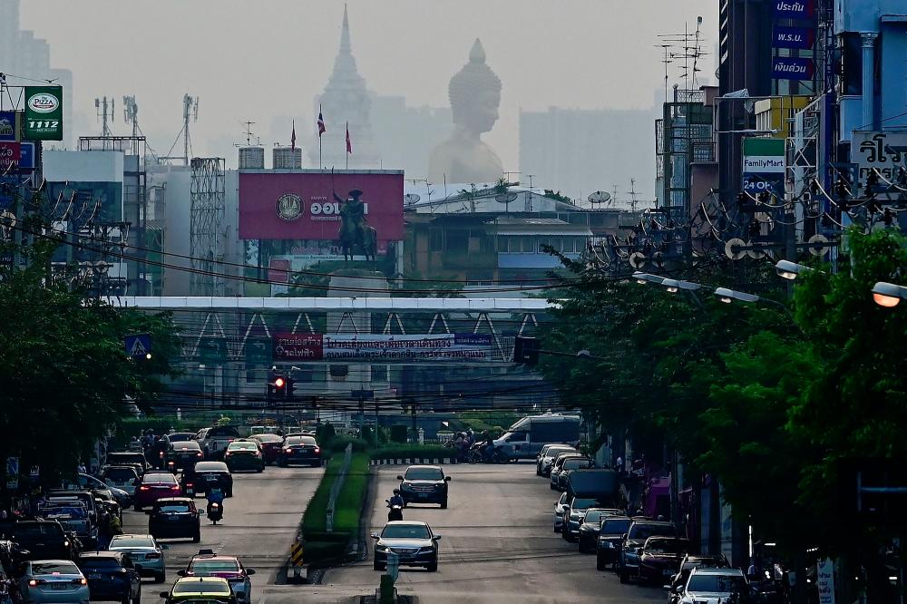 Health warnings as Bangkok chokes on pollution Health warnings as Bangkok chokes on pollution
