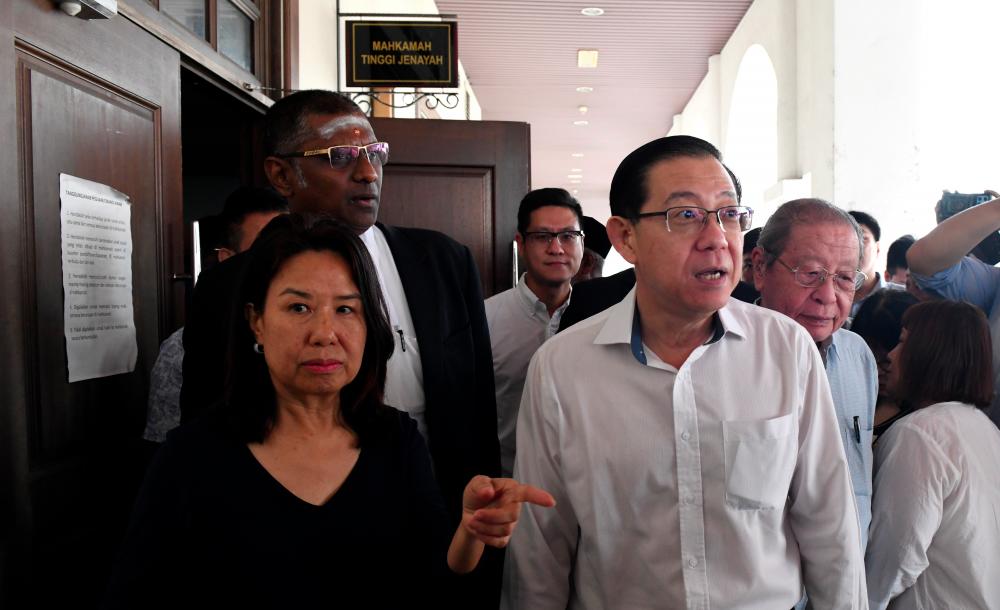 High Court dismisses Guan Eng, wife and Phang’s bid to strike out bribery charges 