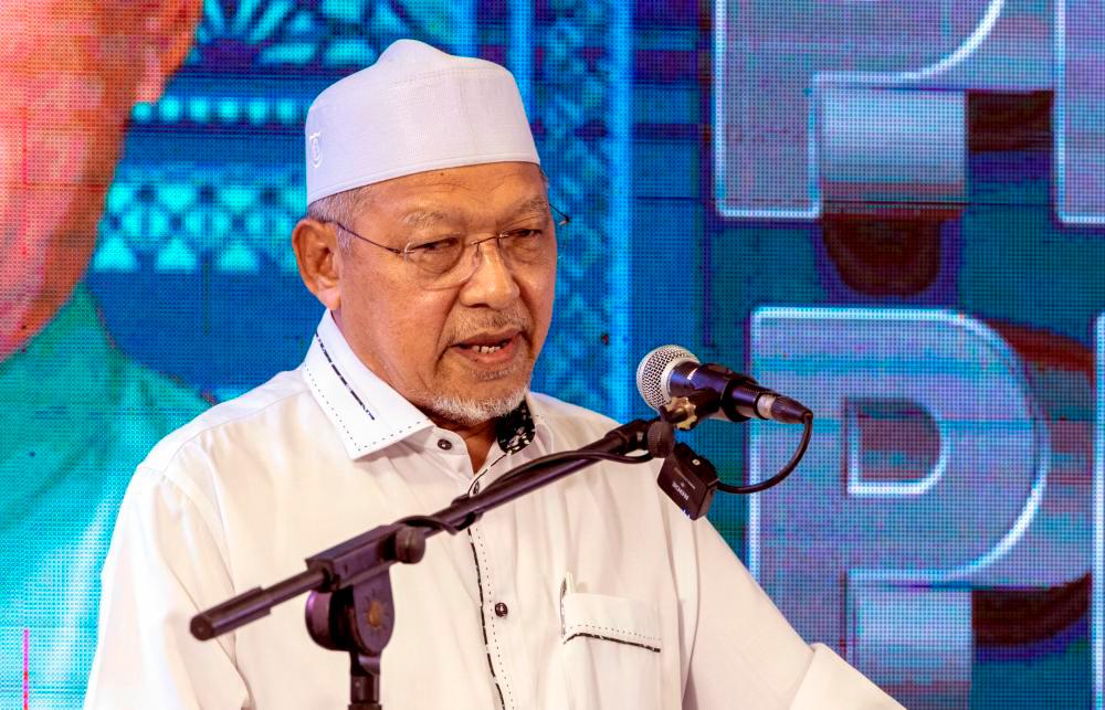 Hot spell: Kelantan govt plans to build tube wells to address water woes