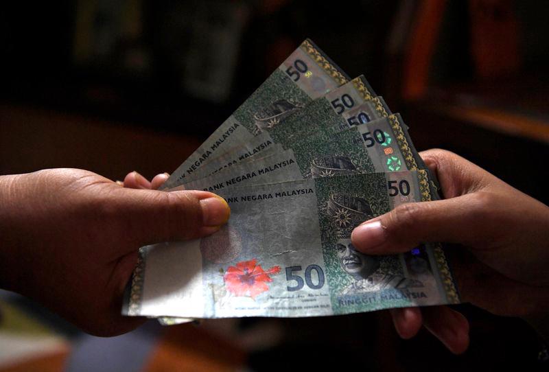 Housewife claims three women hypnotised her to hand over cash, valuables worth RM137,500