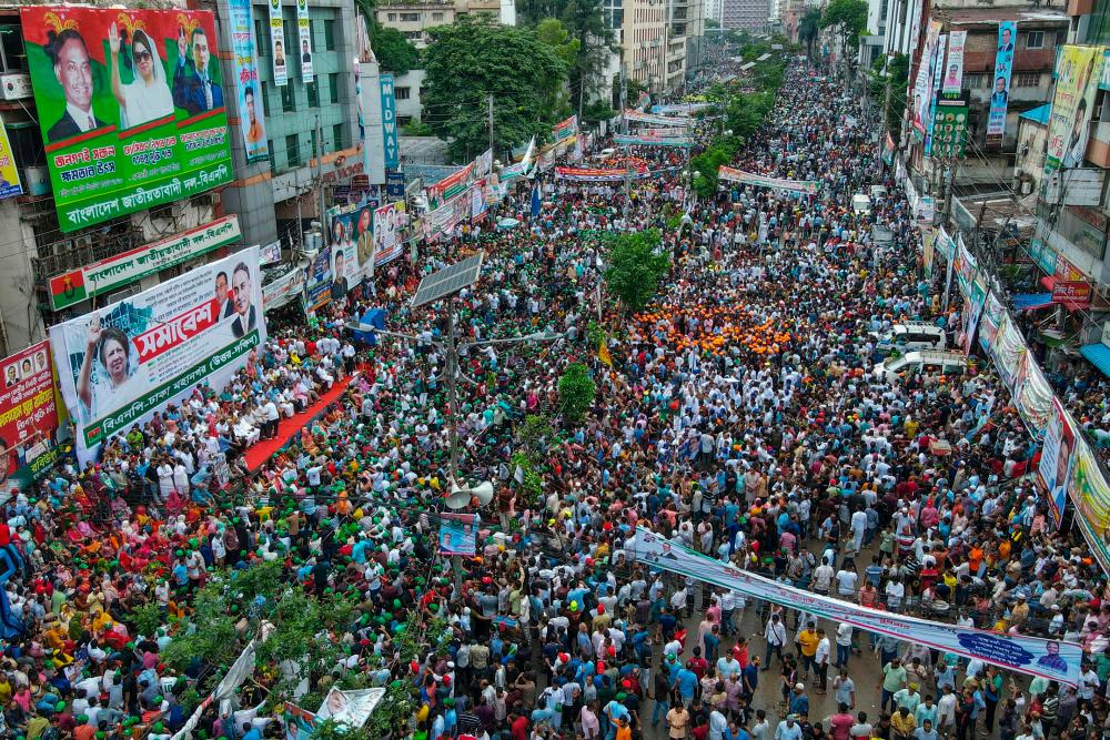 Huge protest demands ouster of Bangladesh leader Huge protest demands ouster of Bangladesh leader