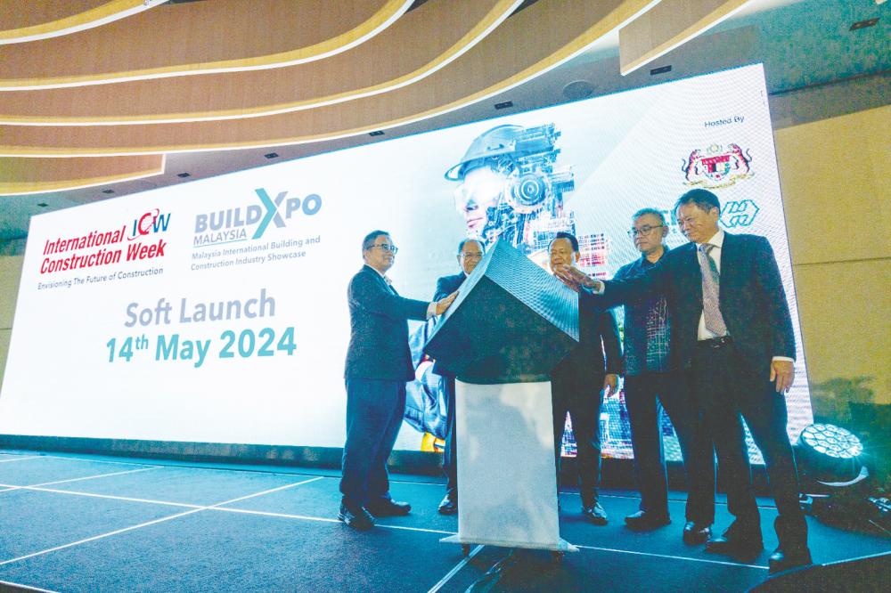 ICW and BuildXpo tipped to post twofold year-on-year jump in projected sales ICW and BuildXpo tipped to post twofold year-on-year jump in projected sales