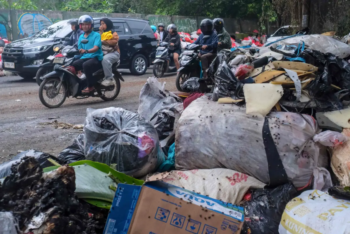 Jakarta's 'filthy' trash crisis threatens 42 million residents Jakarta's 'filthy' trash crisis threatens 42 million residents