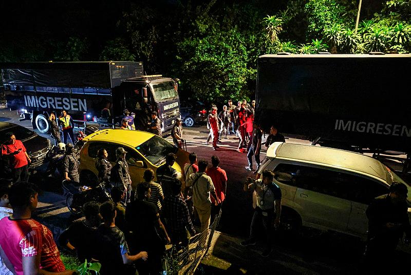 Imigresen serbu perkampungan Setinggan, tahan 69 pendatang tanpa izin 