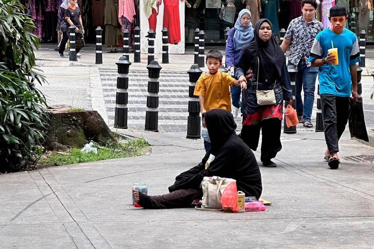 Imigresen tumpas sindiket pengemis jalanan OKU, tahan enam warga China