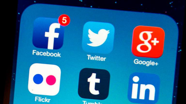 Impact of social media on democracy