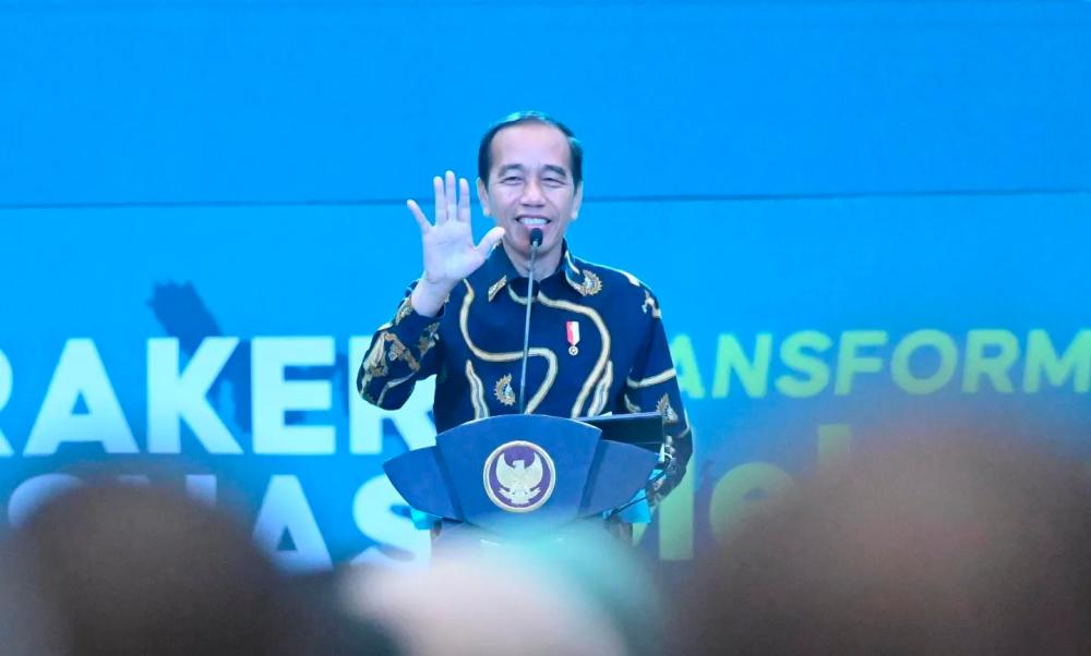 Indonesia’s Jokowi presents electric car to vocational school to accelerate innovation
