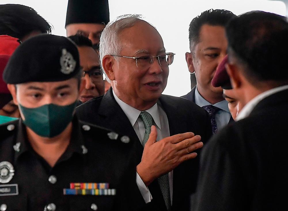 Investigating officer: Najib moving monies from his personal account to another considered an AMLA offence 