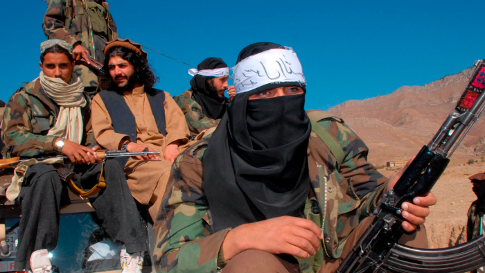 Islamist militants kill 6 at Pakistani energy plant