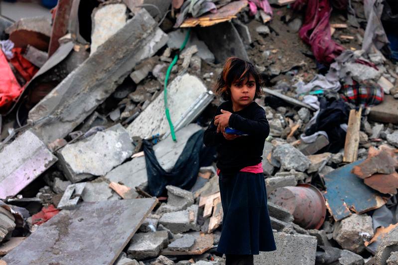 Israel pushes further into parts of north Gaza; new cracks in Netanyahu coalition