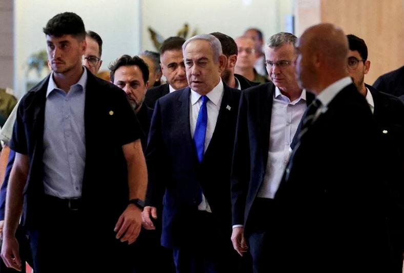 Israeli minister says Netanyahu ‘failing,‘ calls for elections