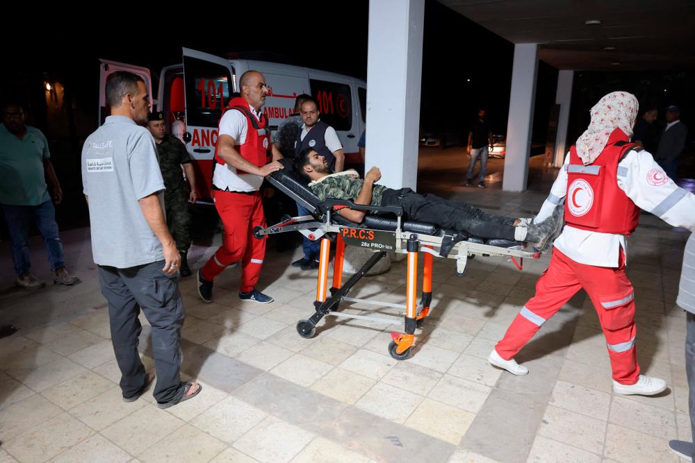 Israeli restrictions hinder Palestinians’ access to healthcare: World Bank Israeli restrictions hinder Palestinians’ access to healthcare: World Bank