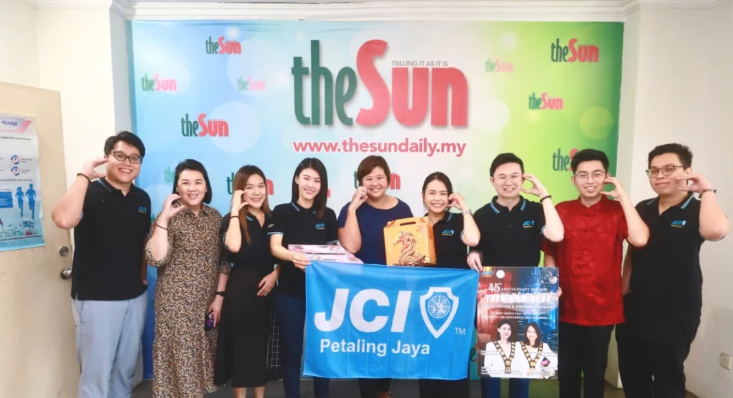 JCI Petaling Jaya new board pays courtesy visit to media outlet