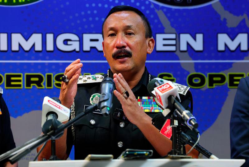 JIM, KDN teroka penggunaan kod QR di pintu masuk negara