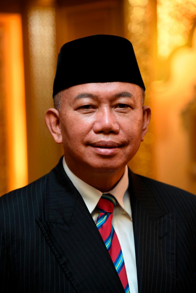 JKKK urged to play a vital role in Sabah’s poverty eradication efforts