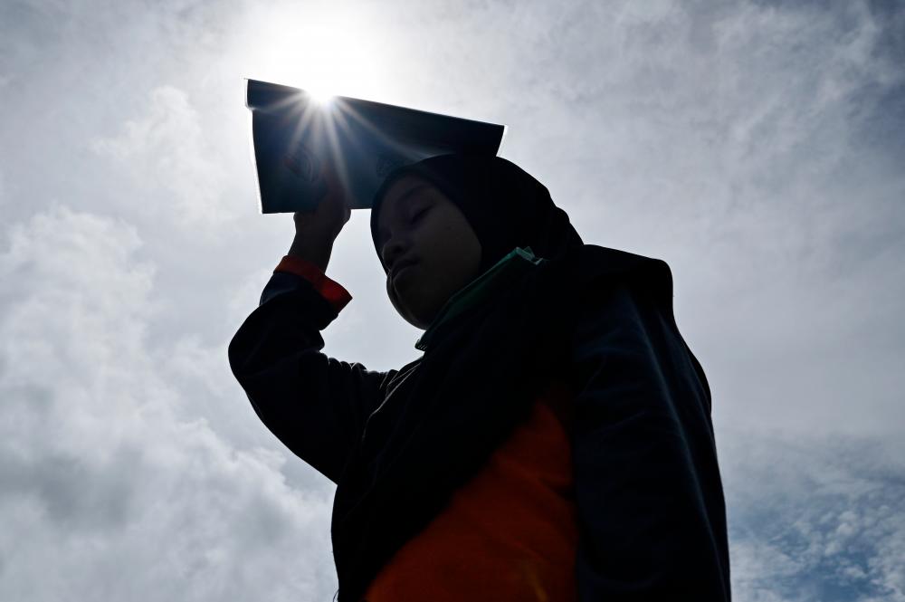 JKNS denies pupil dies of heat stroke in Klang JKNS denies pupil dies of heat stroke in Klang