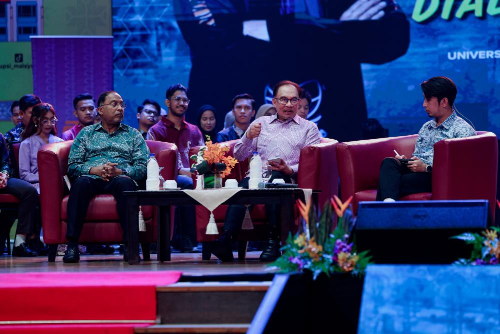 Jahil, dangkal ilmu mudahkan kita dihasut: PM Jahil, dangkal ilmu mudahkan kita dihasut: PM